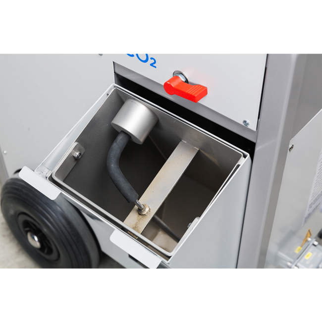 Dry ice blasting machine : introducing the range